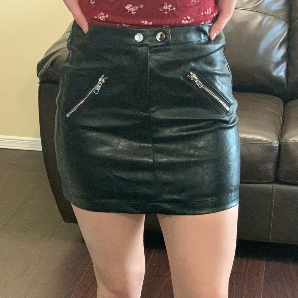 Leather skirt